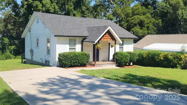 Kannapolis, NC 28083,613 Hillside ST