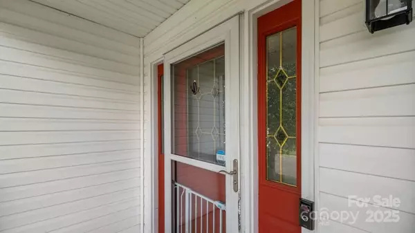 Winston Salem, NC 27101,970 Winterside LN