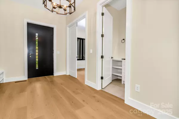 Fairview, NC 28730,63 Winding Ridge RD