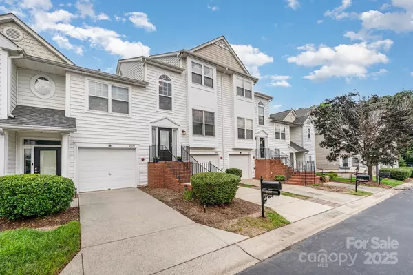 Charlotte, NC 28269,2833 Avalon Loop RD