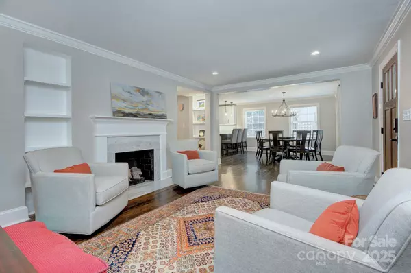 Charlotte, NC 28209,823 Sedgefield RD