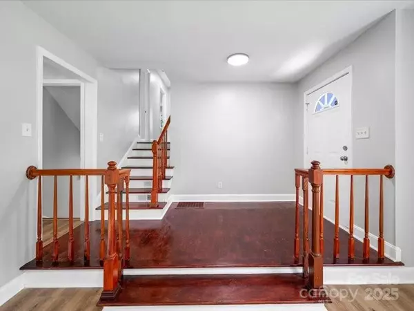 Charlotte, NC 28212,6705 Edenwood PL