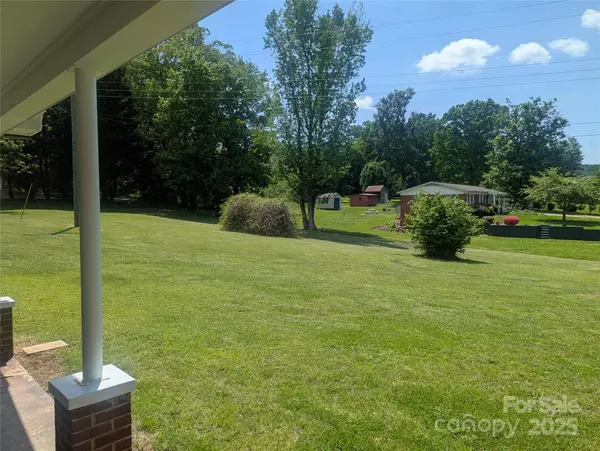 Lenoir, NC 28645,2645 Green Acres ST