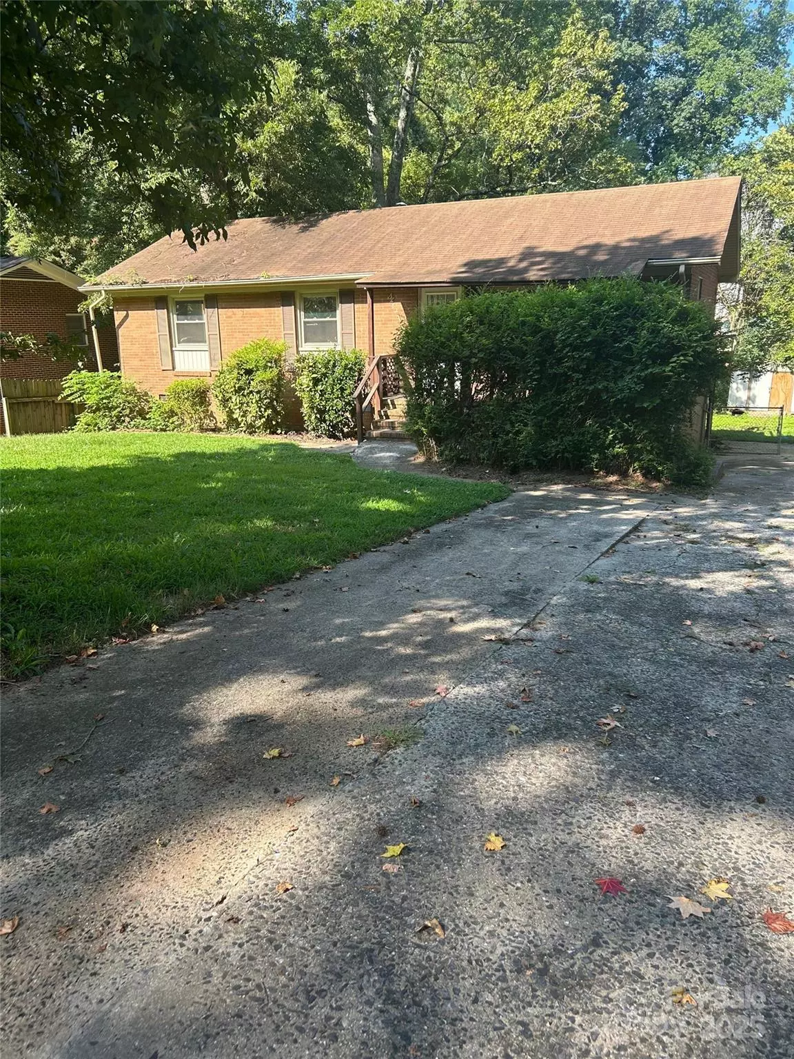 Charlotte, NC 28213,4814 Hidden Valley RD