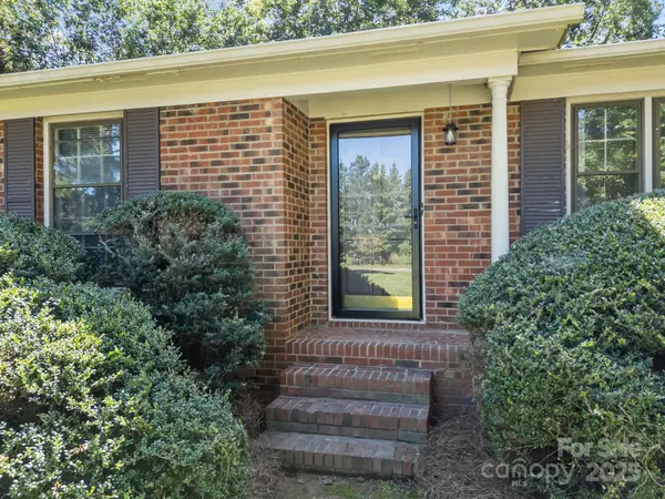 Charlotte, NC 28215,8450 Robinson Church RD