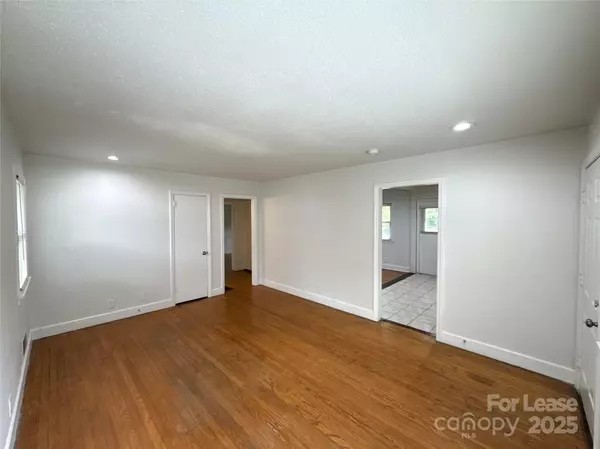 Gastonia, NC 28054,424 E Walnut AVE