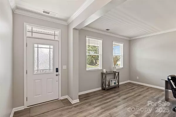 York, SC 29745,1663 Rutledge Hills DR