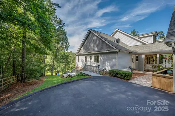 Fletcher, NC 28732,184 Duncan Estate DR