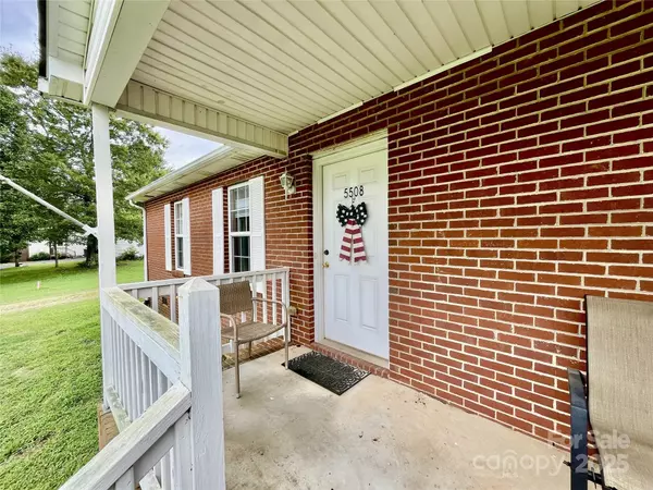 Denver, NC 28037,5508-5510 Wrenn DR