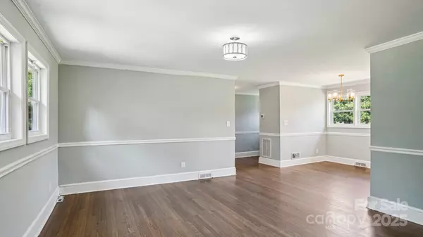 Charlotte, NC 28214,1911 Valleydale RD
