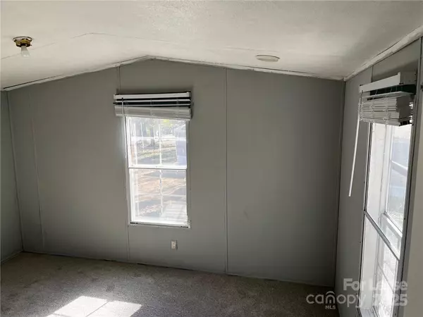 Connelly Springs, NC 28612,3680 Berry RD #6
