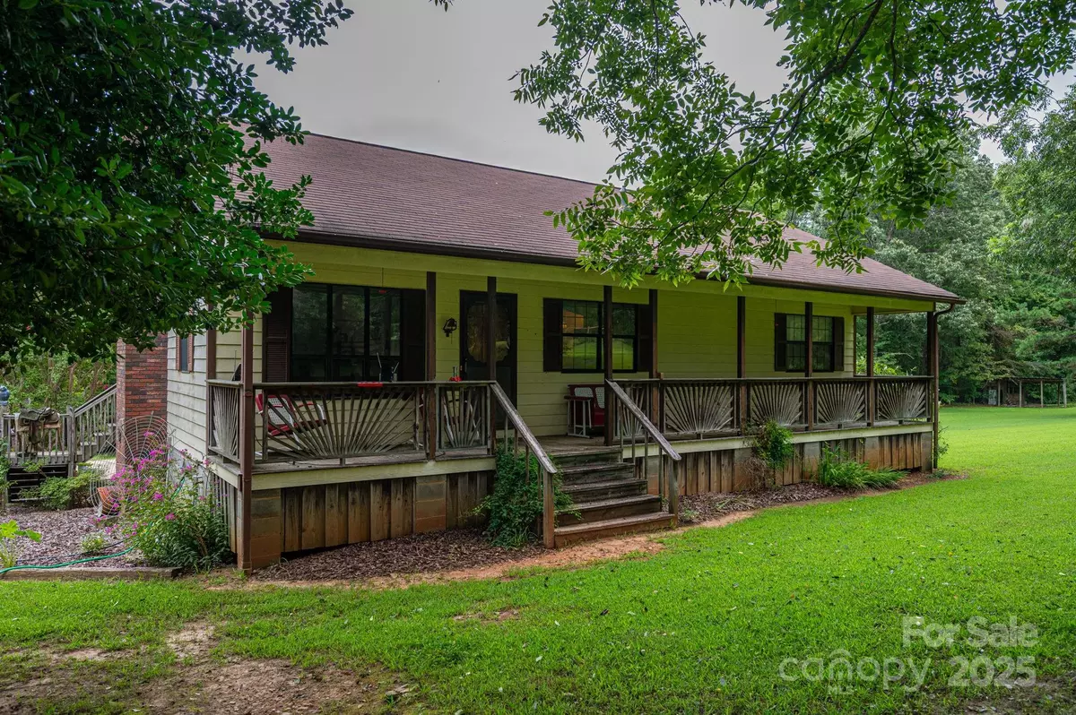 Alexis, NC 28006,3323 Sadler RD