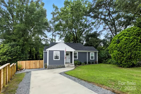 1522 Princess PL, Charlotte, NC 28208