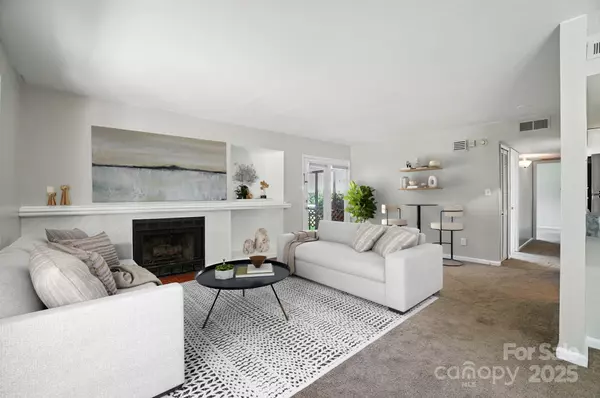 Charlotte, NC 28208,1823 J Julian LN #D