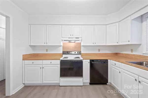 Gastonia, NC 28054,1838 Robinwood RD