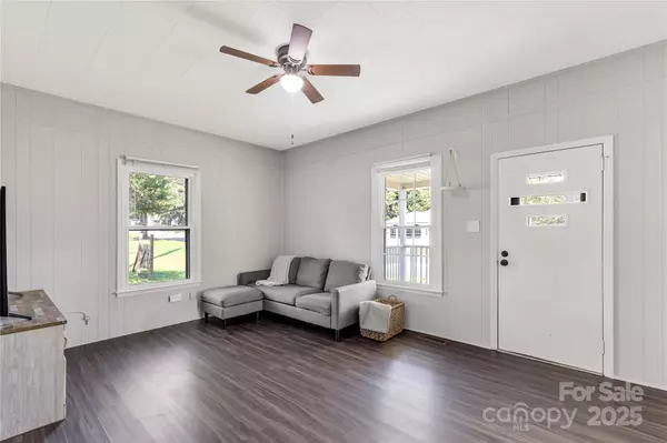 Clover, SC 29710,206 McConnell ST