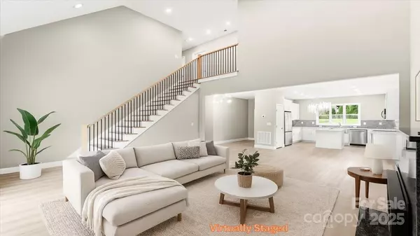 1057 12th Avenue DR NW, Hickory, NC 28601