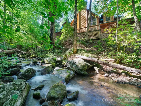 Bakersville, NC 28705,917 Odoms Chapel RD