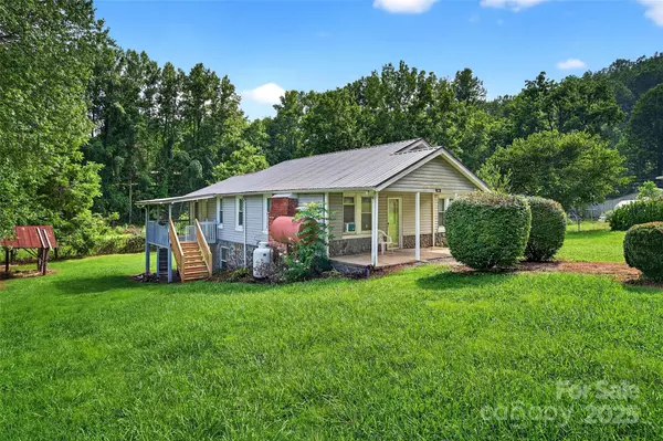 Old Fort, NC 28762,341 Mashburn BR