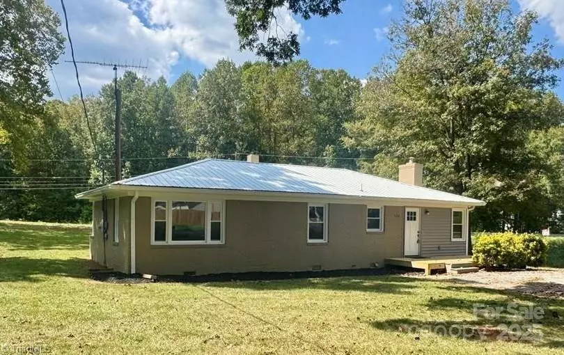 122 Old Fisher Ferry RD, Thomasville, NC 27360