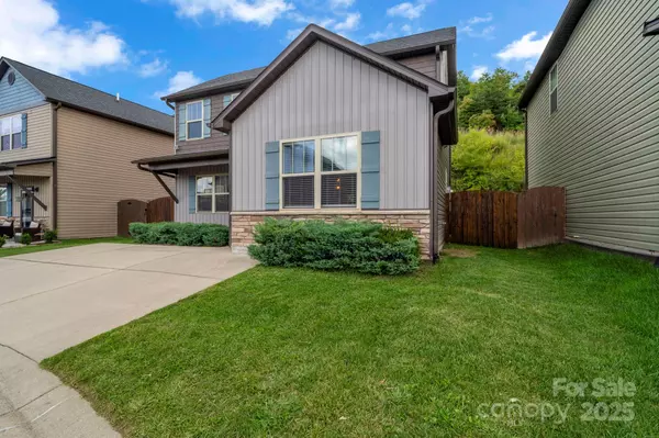 Fletcher, NC 28732,27 Mann LN