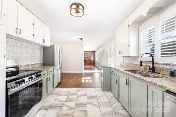 Winston Salem, NC 27103,1355 Leheigh CT