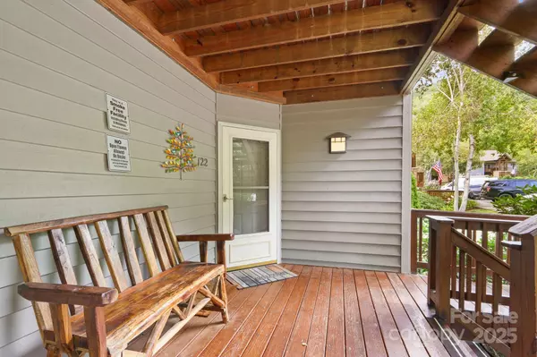 Seven Devils, NC 28604,143 Hawks Peak LN