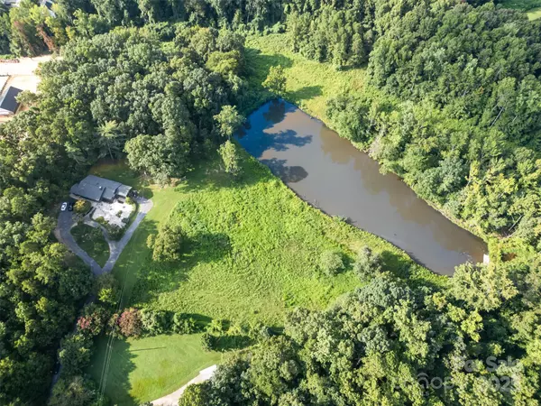 1932 Slater RD, Charlotte, NC 28216