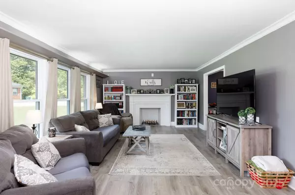 Chester, SC 29706,122 Crestwood DR