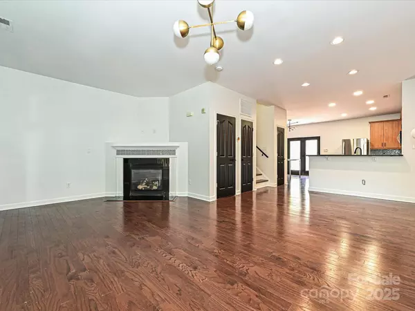 Fort Mill, SC 29708,1035 Market ST