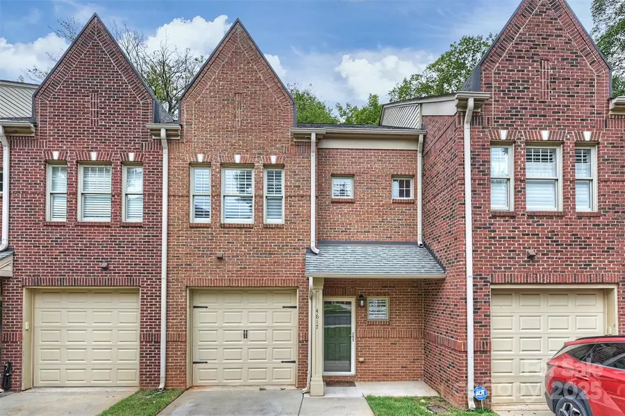 4617 Dabney Vigor DR, Charlotte, NC 28209