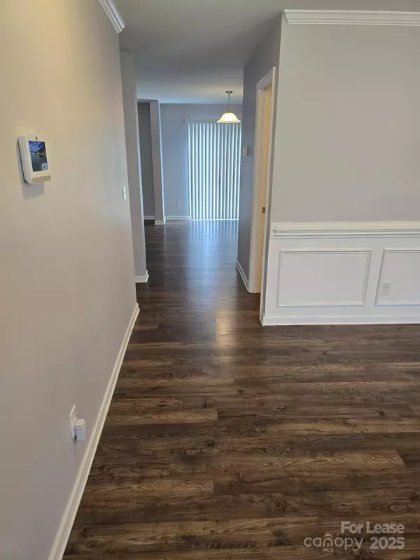 Charlotte, NC 28215,9812 Wardley DR