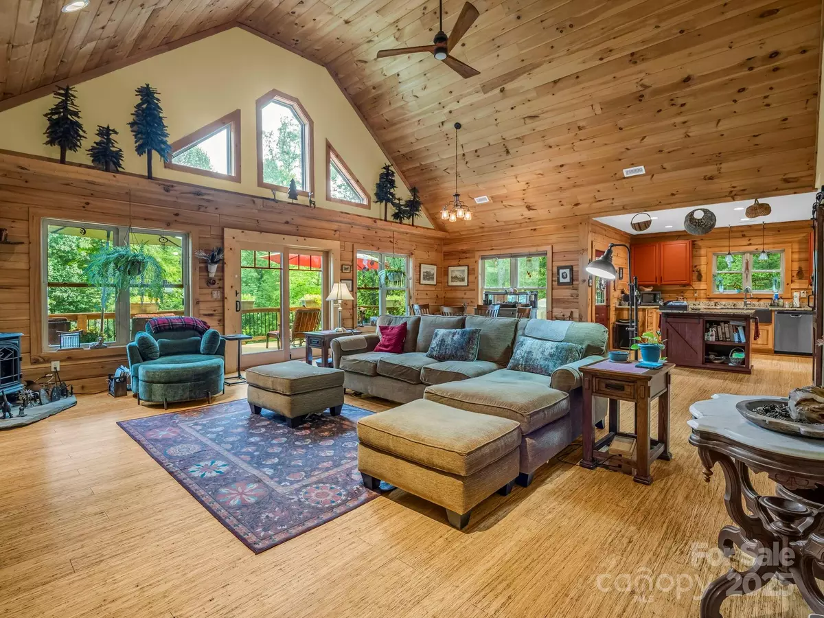 Lake Lure, NC 28746,131 Blue Gill DR