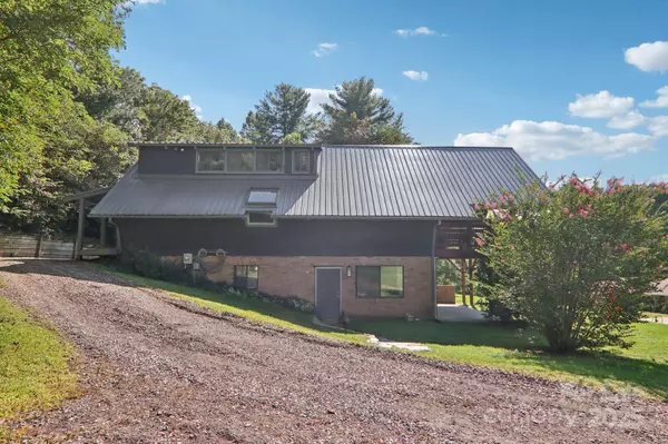 Waynesville, NC 28786,1170 Ratcliff Cove RD
