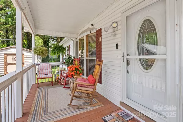 Black Mountain, NC 28711,213 Old State Ten RD