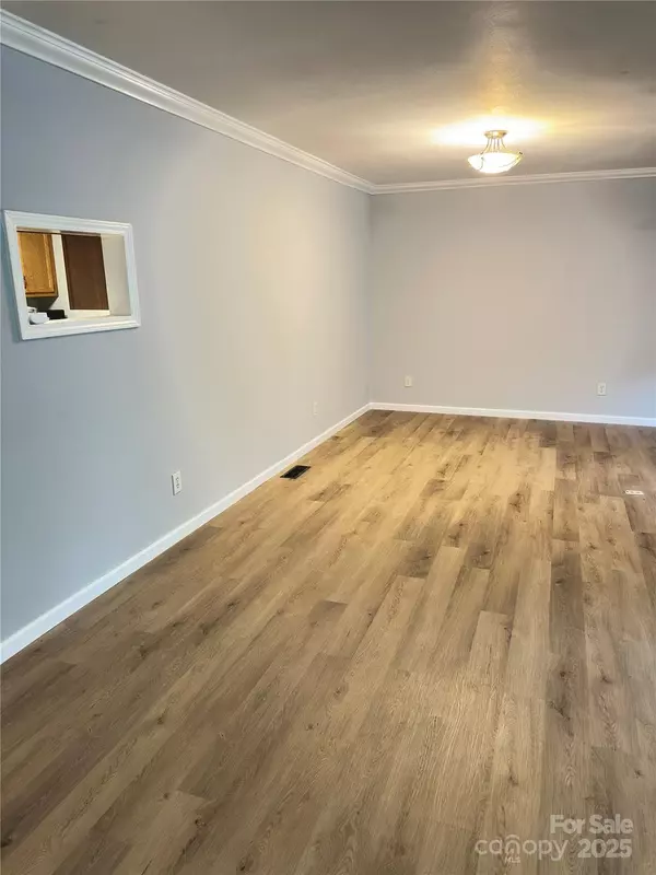 Cleveland, NC 27013,105 Alexander DR