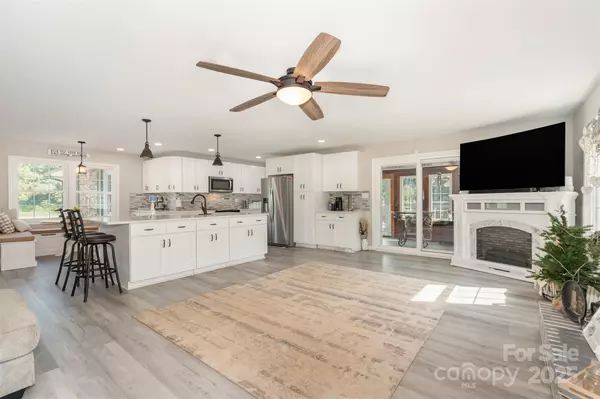 Statesville, NC 28625,197 Sain RD