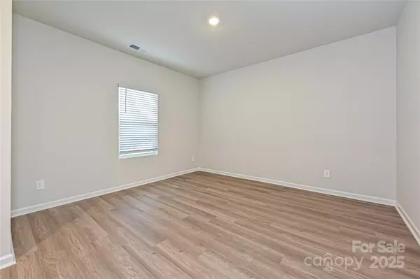 Newton, NC 28658,2106 Sunflower CIR