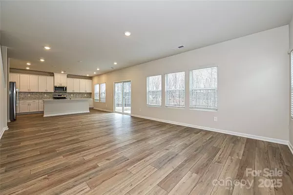 Newton, NC 28658,2111 Sunflower CIR