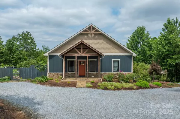 Nebo, NC 28761,381 Scenic Overlook DR