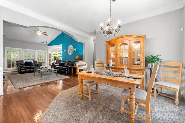 2139 Eskridge TER, Lake Wylie, SC 29710
