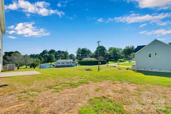 Lincolnton, NC 28092,726 Lithia Inn RD #5