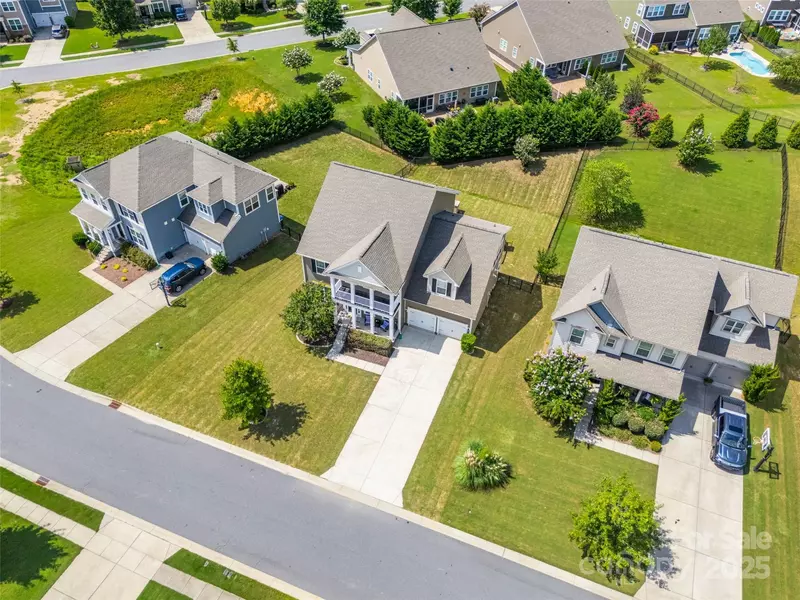 270 Sweet Briar DR, Fort Mill, SC 29707