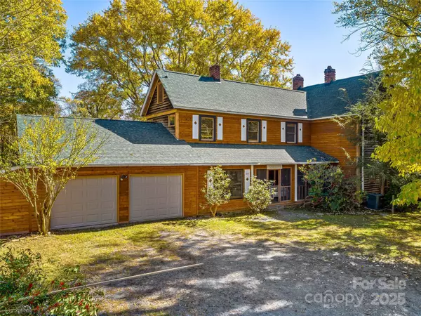 Swannanoa, NC 28778,551 Bee Tree RD