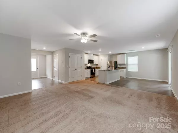 Charlotte, NC 28215,3026 Trailblazer ST