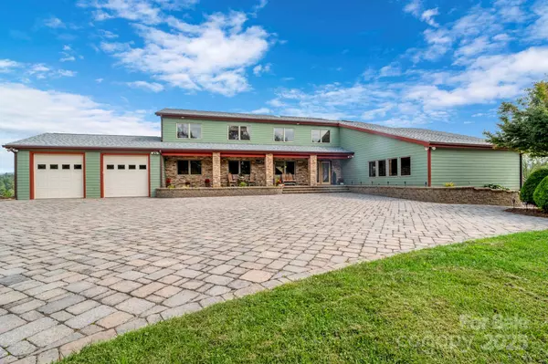 Marshall, NC 28754,3319 Bull Creek RD