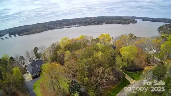 Badin Lake, NC 28127,113 Water View CT #95