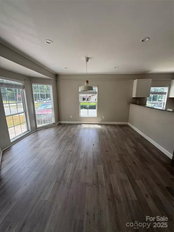 Concord, NC 28027,2560 Oakwood AVE