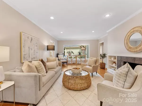 Charlotte, NC 28205,3123 Country Club DR