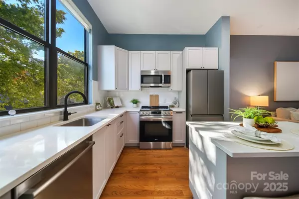 Charlotte, NC 28204,431 M ST